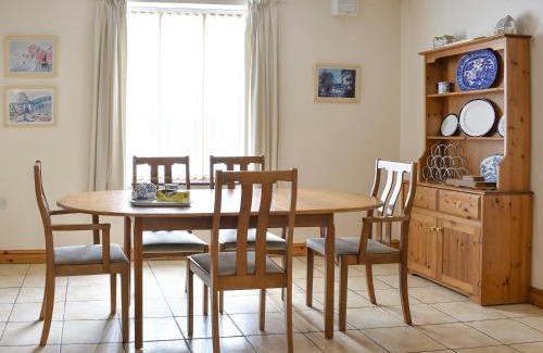 Puncknowle House | 2 Sawmill Cottages