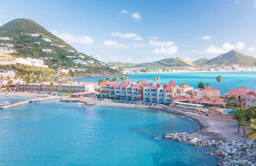 Philipsburg Hotel | 2 Spacious Suites w/ Full Kitchens, Outdoor Pools, and Free Parking, Beach!