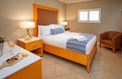 Philipsburg House | 2 Spacious Units in Philipsburg on Sint Maarten! Pools, Free Parking, Kitchen!