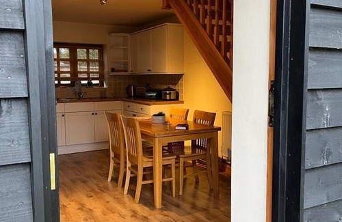 Cambridge Apartment | 2 Storey Annex Barn Conversion