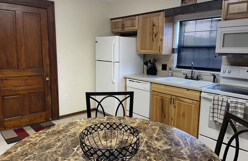 Williston House | 2 Story 4br 2bth Historical Hm, Centrally Located to Ocala, Gaines & Cedar Key