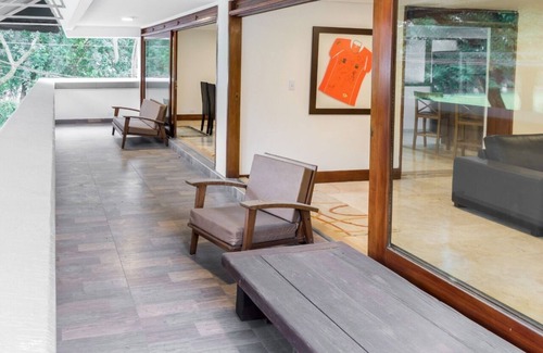 El Castillo Apartment | 2 Story Apartment in Santa Maria - feels like home