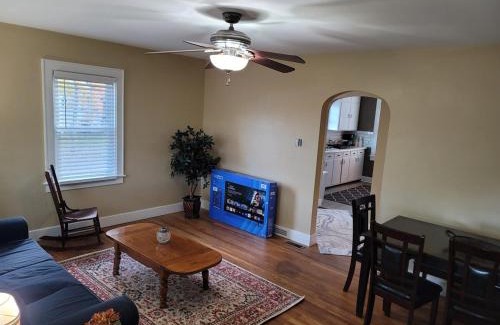 Wilmington House | 2 Story House-Comfy long stay rates- with Hot Tub