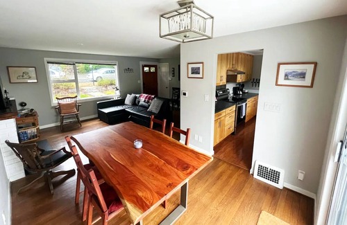 Bitter Lake House | 2 Story Mountain View Near Beach w/Big Backyard
