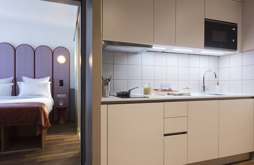 20th Arrondissement Apartment | 2 Suites Sharing a Kitchen In Gambetta Paris