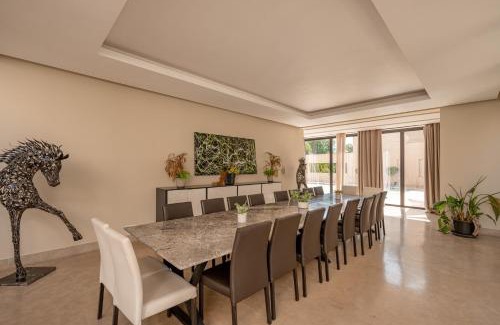 Annakhil Villa | 2 Superbe villas avec chacune piscine privée & jardin 5 ou 6 chambres