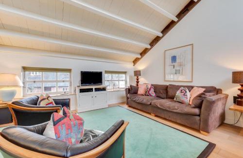 Saxmundham House | 2 The Courtyard