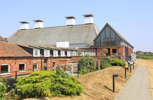 Saxmundham House | 2 The Courtyard