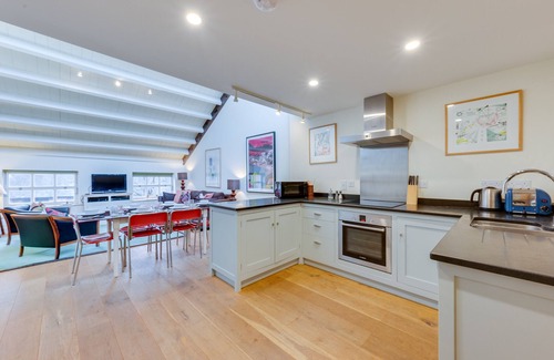 Saxmundham House | 2 The Courtyard - Two Bedroom House, Sleeps 4
