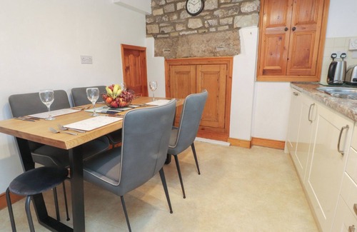 Grassington Cottage | 2 THE SQUARE, family friendly, with a garden in Grassington