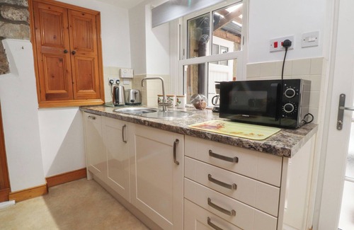 Grassington Cottage | 2 THE SQUARE, family friendly, with a garden in Grassington