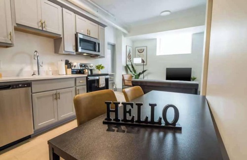 Downtown Louisville Apartment | 2- Unit Renovated Loft w/Free Parking | Lou Med!