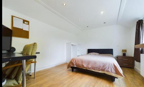 East Halton Apartment | 2 village apartments only 2.2 miles from the Refinery