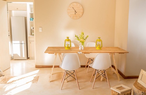 Robertson Apartment | 2 White Street, Self-catering apartment in the heart of the Breede Valley.
