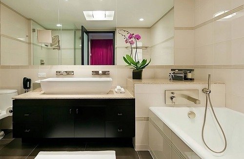 Rose Hill Hotel | 2 x Superior 2 Queens at Royalton Park Avenue
