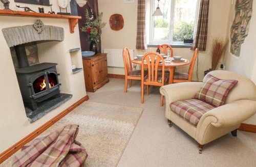 Castlemorris House | 2 Yr Hen Felin