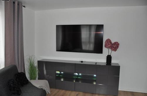 Leopoldshafen Apartment | 2-Zi Wohn NEU Modern