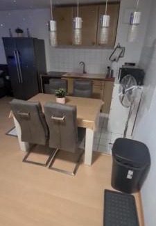Bruchsal Apartment | 2 Zimer Appartment mit Balkon und Kfz Stellplatz