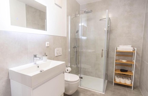 Ost Apartment | 2 Zimmer Appartement 63qm Nähe Paunsdorf Center