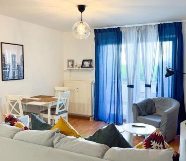 Zentrum-Nord Apartment | 2 Zimmer City Apartment mit Terrasse und Tiefgaragenstellplatz in Zentrum von Leipzig
