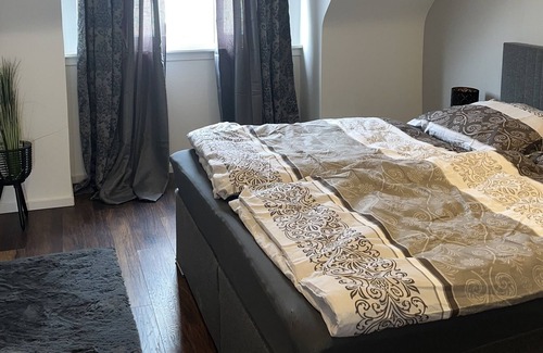 Altstadt Apartment | 2 Zimmer Wohnung HU Innenstadt