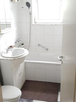 Merheim Apartment | 2 Zimmer Wohnung
