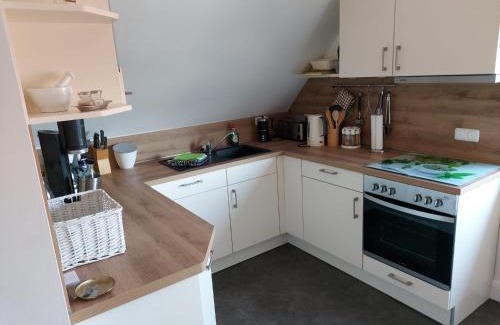 Himmelpforten Apartment | 2 Zimmer Wohnung, Wallbox, Balkon, zentral