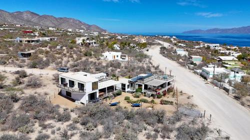 El Sargento House | 20-30 Knots- 5br4ba Game Night Villa Hot Tub
