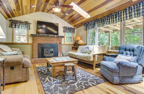 Skyland House | 20-Acre Cabin with Pond 5 Mi to Biltmore Estate!