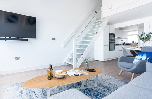 St Ives Apartment | 20 Barnaloft, sea and beach views galore!