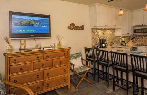 Red Hook Condo | 20% discount August-October Beautiful Beachfront Villa non Sapphire Beach.