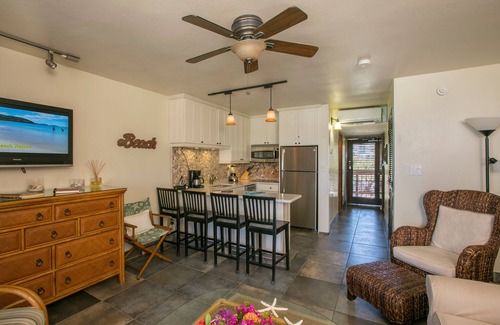 Red Hook Condo | 20% discount August-October Beautiful Beachfront Villa non Sapphire Beach.