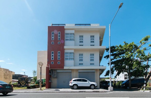 Legazpi Hotel | 20 m² Hotel ∙ 10 guests