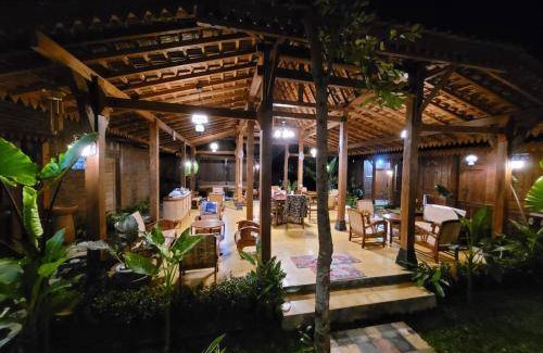 Mendut Hotel | 20 m² Hotel ∙ 4 guests