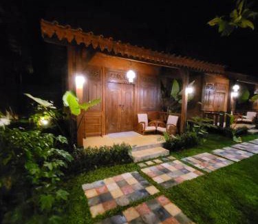 Mendut Hotel | 20 m² Hotel ∙ 4 guests