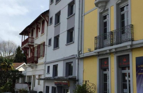 Lourdes Hotel | 20 m² Hotel ∙ 6 guests