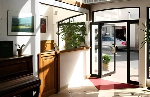 Beaune City Centre Hotel | 20 m² Hotel ∙ 6 guests