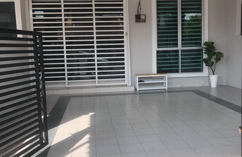 Batu Gajah House | 20 m² House ∙ 3 bedrooms ∙ 9 guests