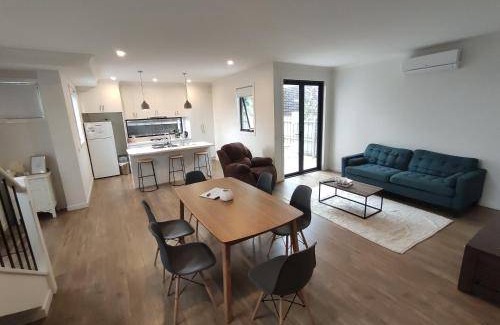 Safety Beach House | 20 m² House ∙ 3 bedrooms ∙ 9 guests
