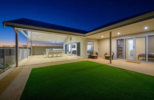 Exmouth House | 20 Madaffari Drive