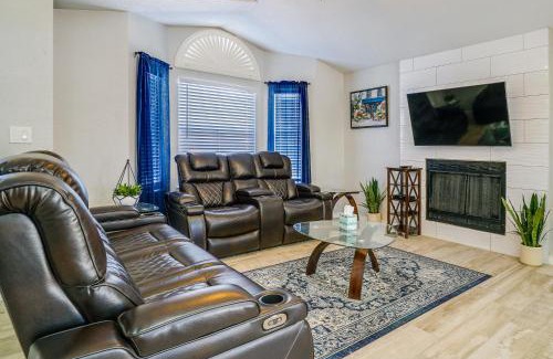 Biggs Field House | 20 Mi to Dtwn El Paso Pet-Friendly Retreat!