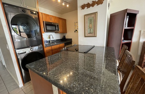 Kihei Condo | 20%off 7days! Ocean View Top Floor, Steps from Beach, AC all rooms, Pool, Tennis