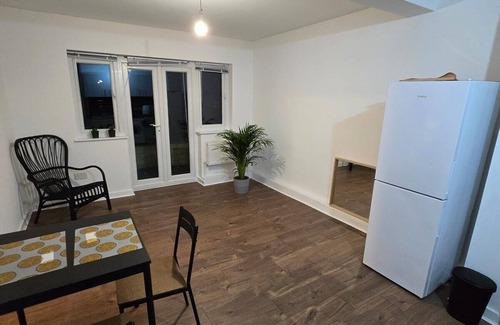 West Hendon House | 20% OFF| Discounted for long stay| Cosy 1 bedroom