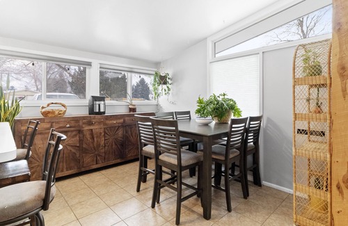 Cottonwood Heights House | 20% OFF SPRING RATES MTN View Home Cottonwood Cottage HotTub Grill WiFi Games