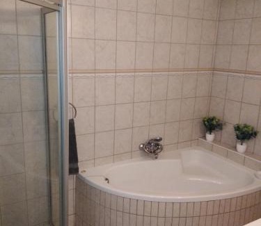 Vineta House | 20 on Beach Road