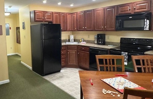 Francestown House | 20% Sale April/May NH Condo Unit 4E