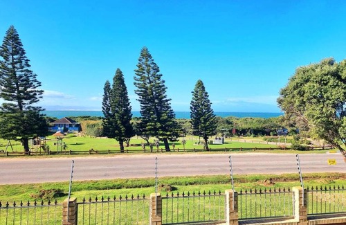 Wavecrest Apartment | 20 Seepraal Villas