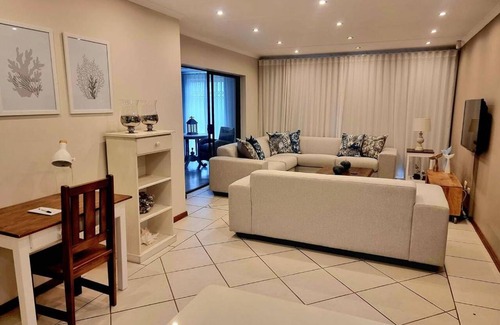 Wavecrest Apartment | 20 Seepraal Villas