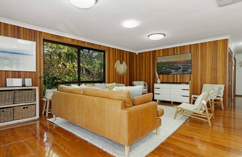 New Brighton House | 20 Steps - Beachfront Home - Stunning & Stylish - North of Byron