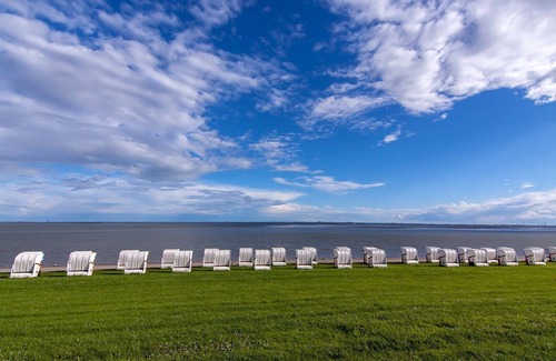 Center Apartment | 200 Fewo Central Heimathafen mit Strandkorb am Meer - 200 Fewo in der City mit Balkon und Strandkorb